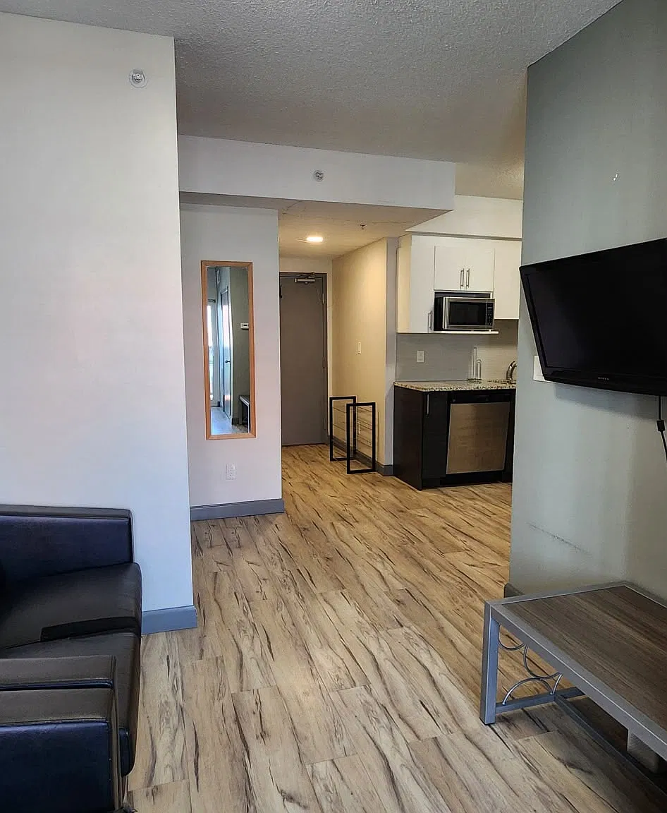 2 bed, 600 sqft, $2,000 — Photo 3