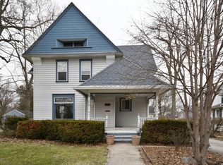 527 Spring St, Batavia, IL 60510