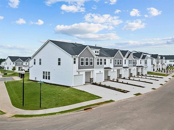 3rd image of 507 Harebell Way