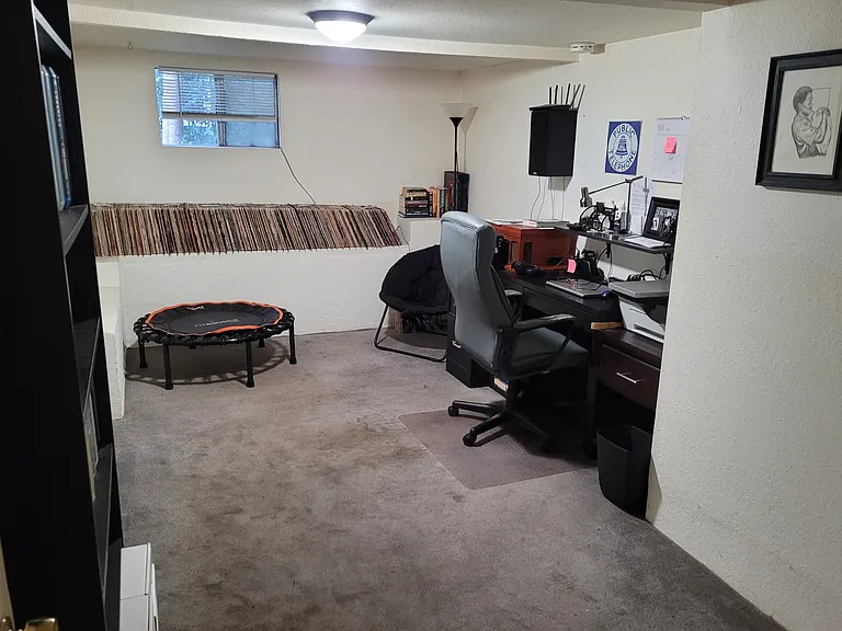 1227 Oak Grove Dr #1 — Photo 8