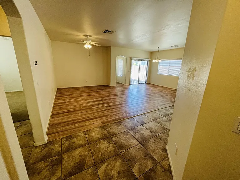 37078 W Mondragone Ln — Photo 14