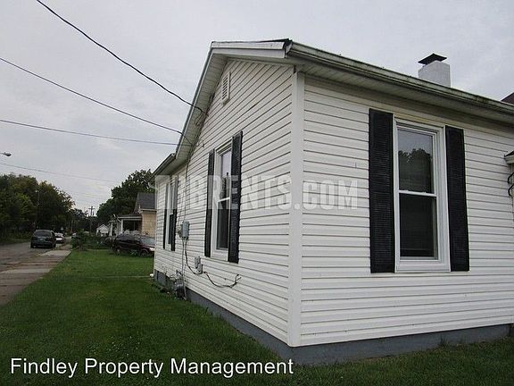 2nd image of 301 Crawford St