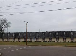 3719 Millbranch Rd, Memphis, TN 38116