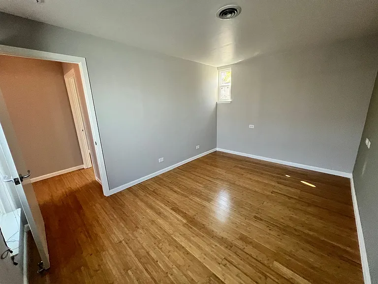 5315 Mission St — Photo 11