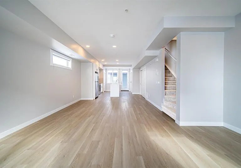 3870 Market St SE — Photo 21
