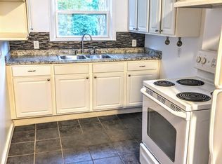 33 Ridgeland Rd, Wallingford, CT 06492
