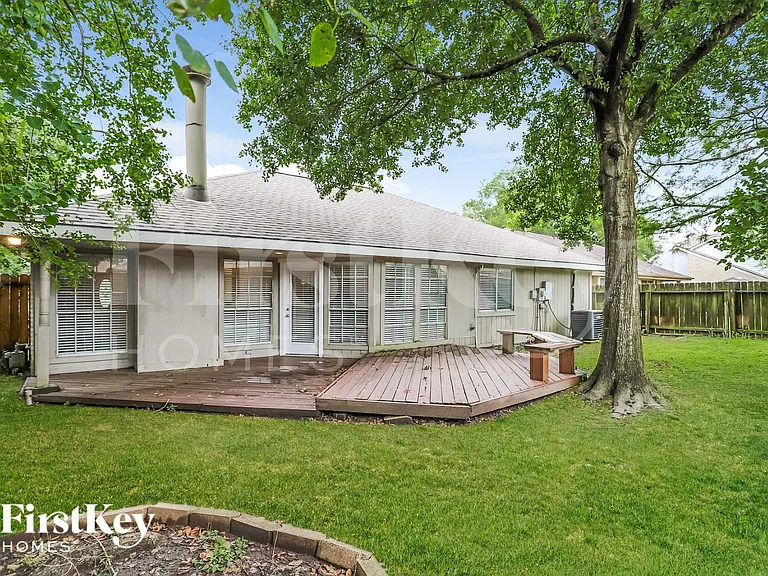 5334 Hazelgrove Dr — Photo 15