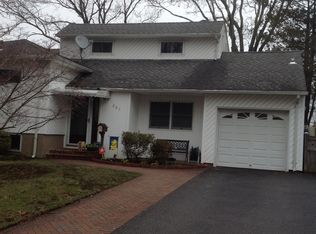 287 Second Ave, Massapequa Park, NY 11762
