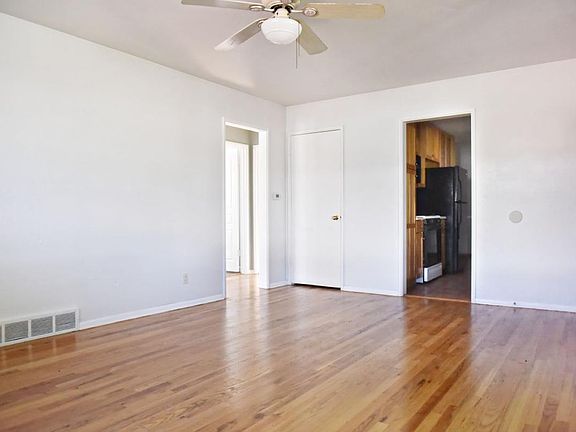 4th image of 2532 14th Ave