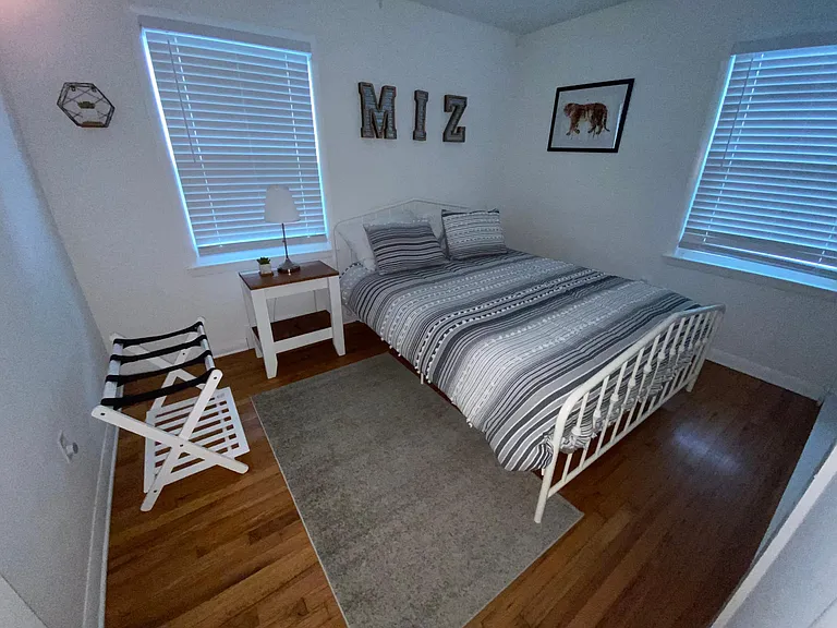 1801 University Ave — Photo 4