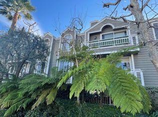 1541 N Bundy Dr #204, Los Angeles, CA 90049