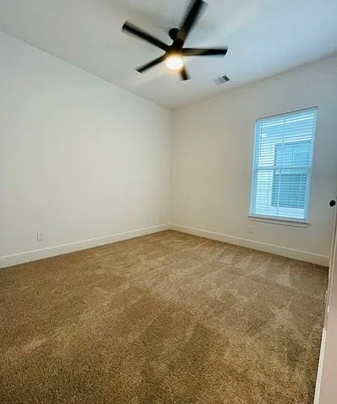 5312 Denmark St — Photo 9