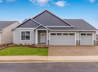 410 S Cedar St, Yamhill, OR