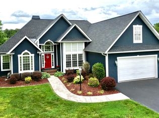 354 Cliffside Dr, Russell Springs, KY 42642