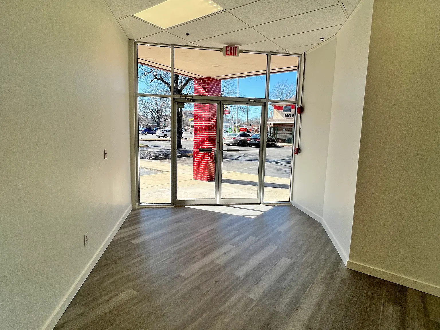 2101 Main Street - A — Photo 3