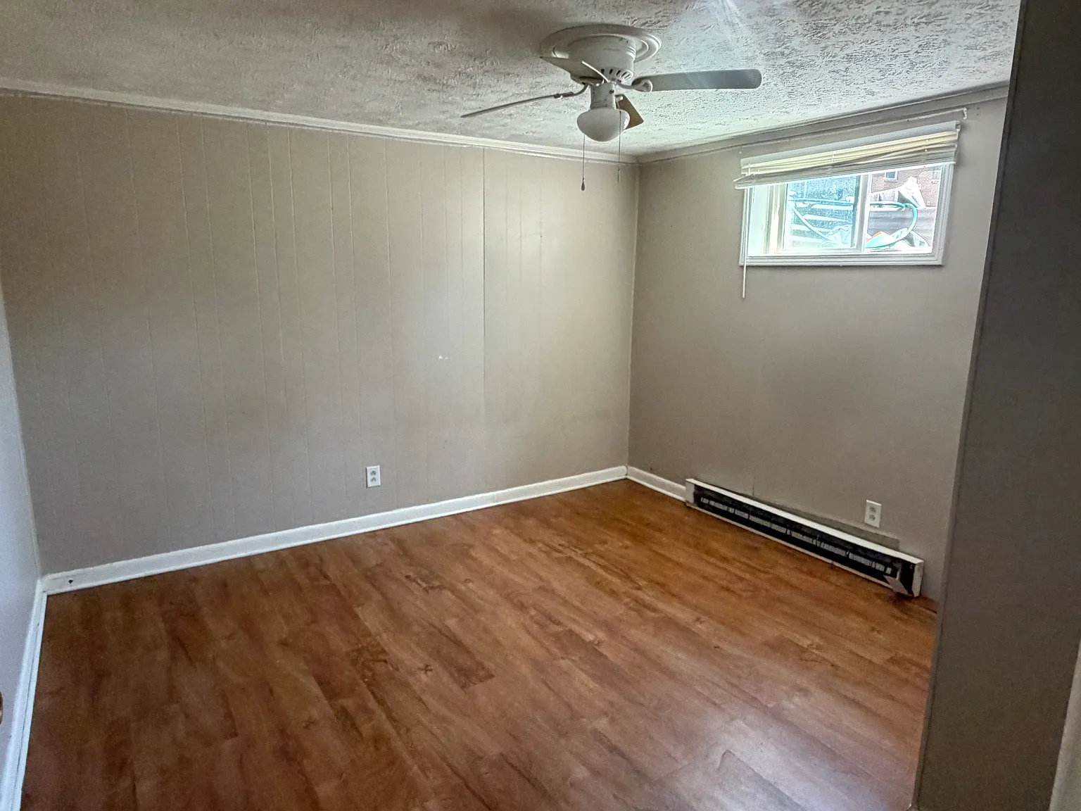 2 bed, 700 sqft, $900 — Photo 3
