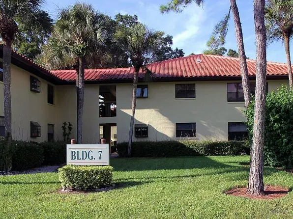 704 Hammock Pine Blvd #704, Clearwater, FL 33761