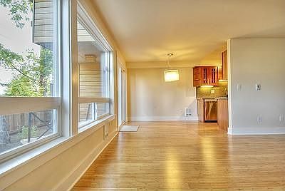 4th image of 49 W Etruria St APT 102