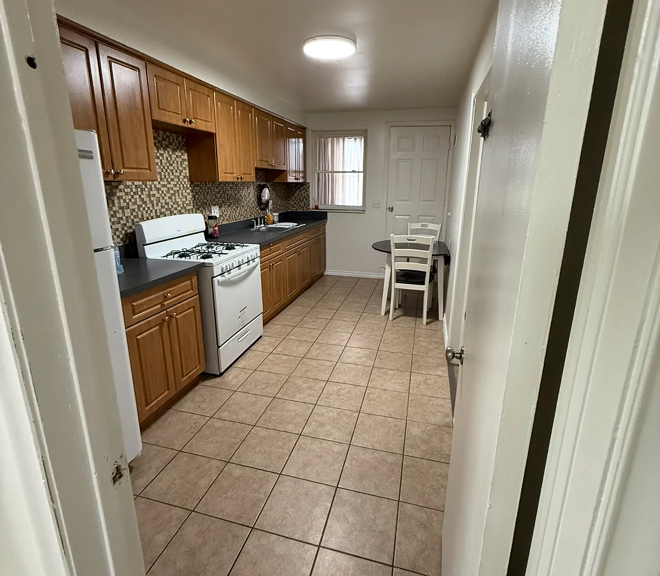 12824 W Warren Ave — Photo 3
