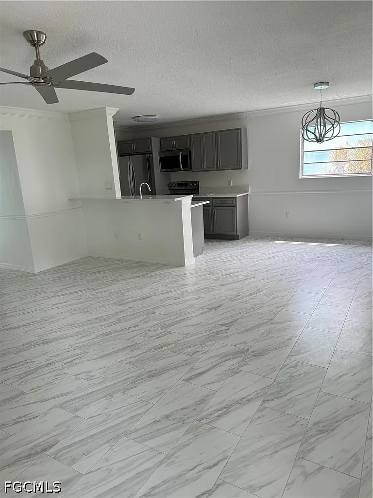 2 bed, 2.0 bath, 875 sqft, $1,799 — Photo 3