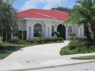 540 Clubhouse Dr, Lake Wales, FL 33898