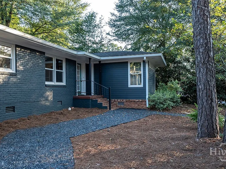 160 Gran Ellen Dr — Photo 2