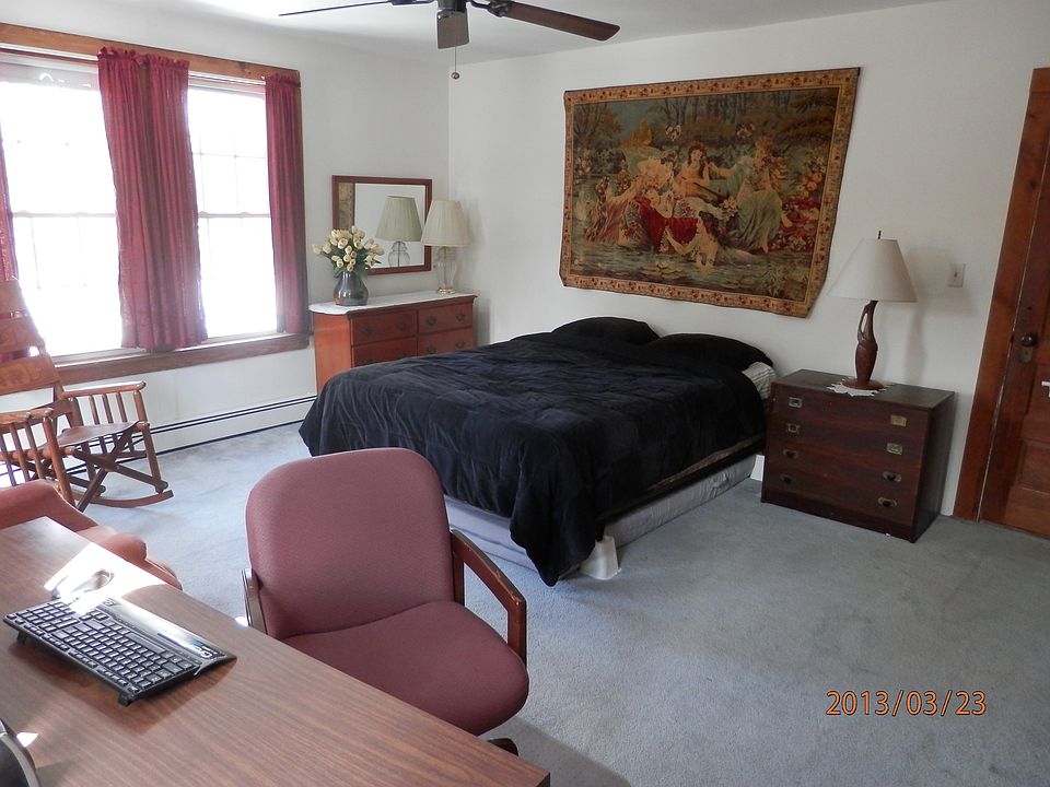 1st image of 1043 Violet Ave