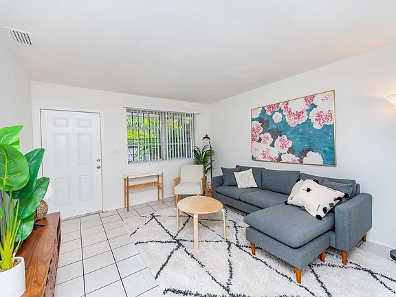 5th image of 3100 Naomi St #3102