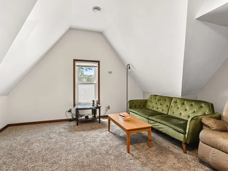 1111 E Gorham St #2 — Photo 7