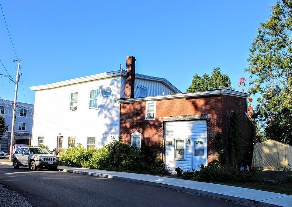 Building Photo 3