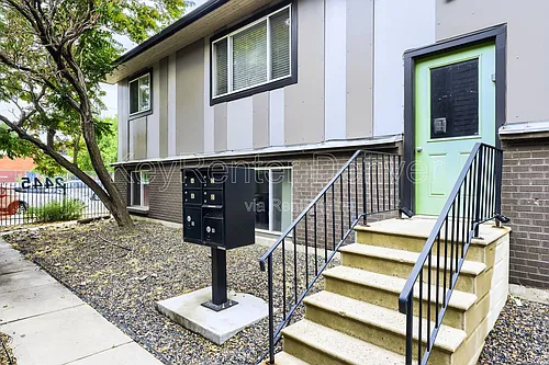 2445 Lawrence St #D Photo 1