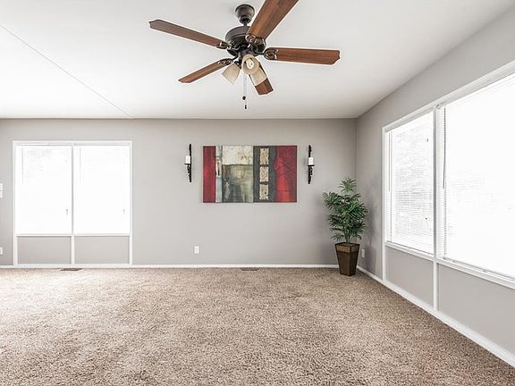 4th image of 3219 N Fuller Dr