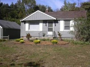 106 Hatfield Rd, Niles, MI 49120