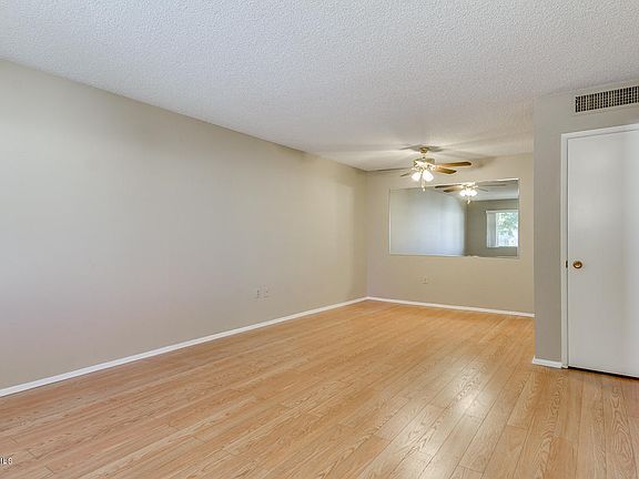 4th image of 10564 W Coggins Dr