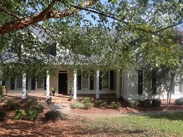 1086 Chippewa Oak Dr, Dacula, GA 30019