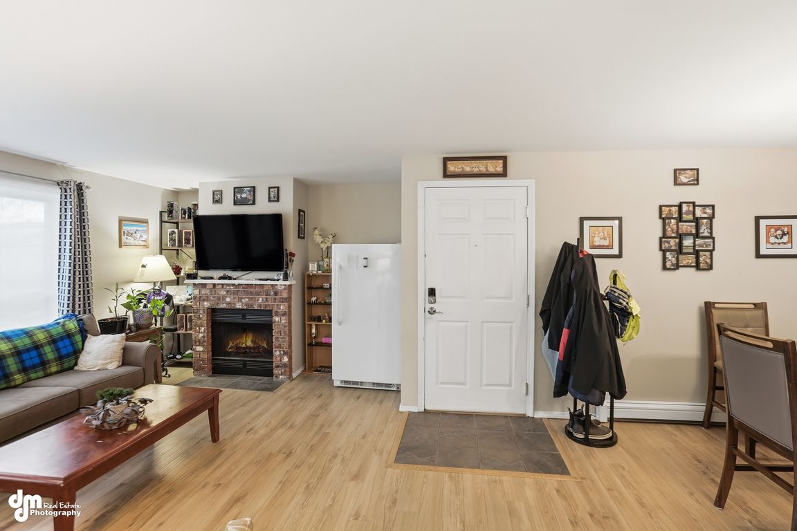 next background image