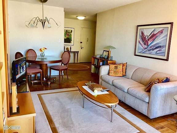 4th image of 300 E 40th St APT 27W
