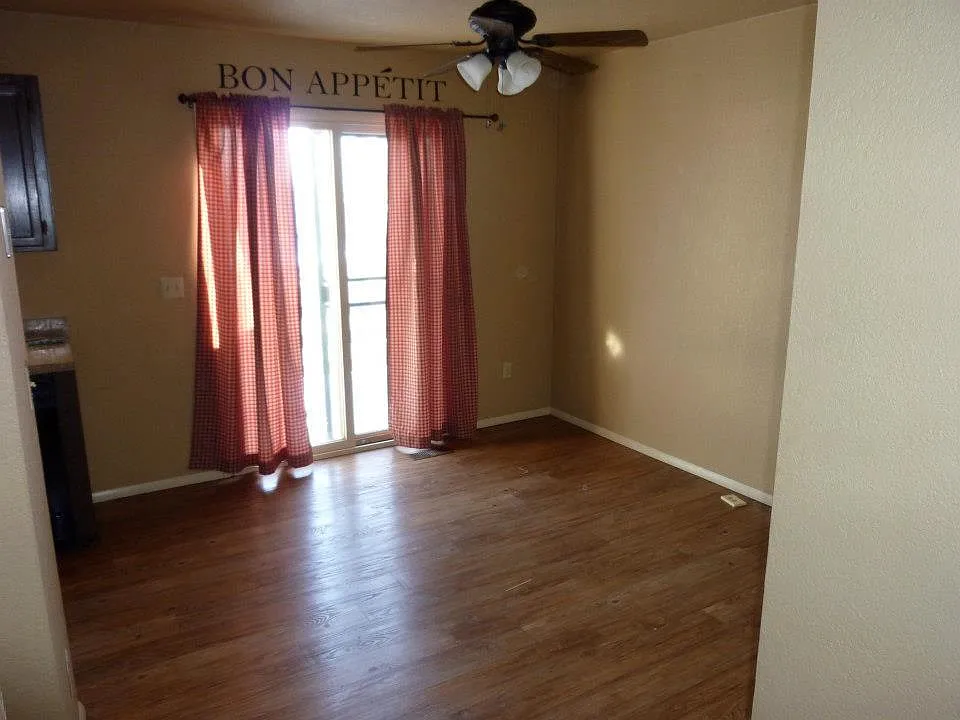 1473 Westchester Sq E