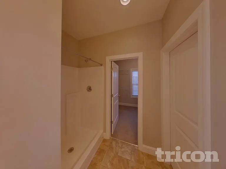 5105 Cloverhill Dr — Photo 14