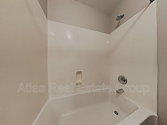 2nd image of 292 E Clairidge Dr