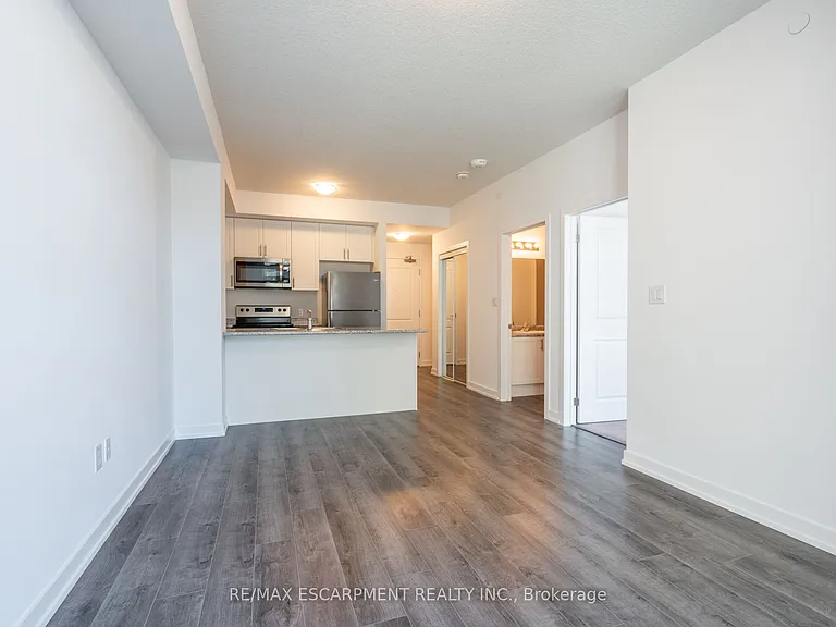 470 Dundas St E #225 — Photo 14