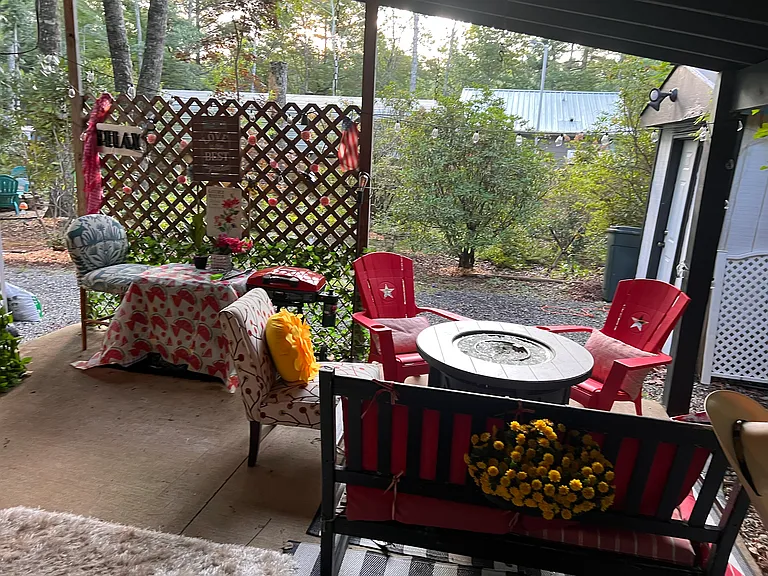 40 Tomahawk Dr — Photo 26