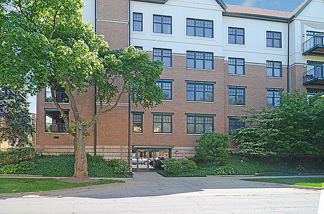 1st image of 140 N Euclid Ave APT 506
