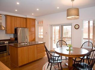 1644 Irving St NW #1, Washington, DC 20010