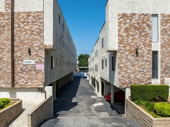 Ally's Flower Apartments LLC, 10523 Floralita Ave #109B, Sunland, CA 91040