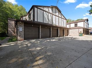 29379 Detroit Rd APT 1, Westlake, OH 44145