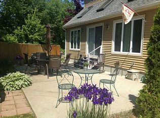 5 Indian Trl S, South Kingstown, RI 02879