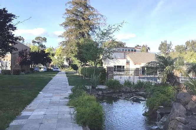 484 Dempsey Rd — Photo 7