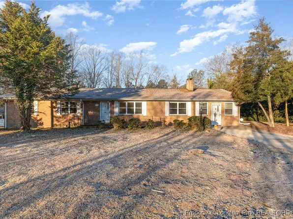 1600 Dogwood Acres Dr, Sanford, NC 27330