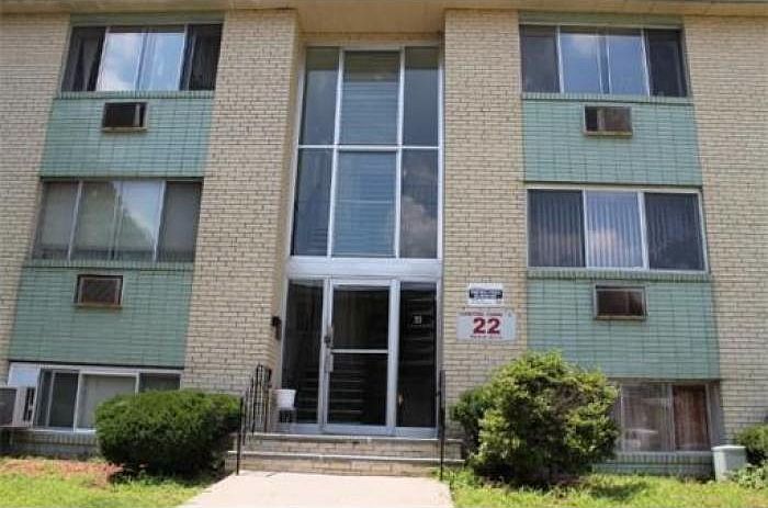 2nd image of 22 Nelson Dr APT 2G